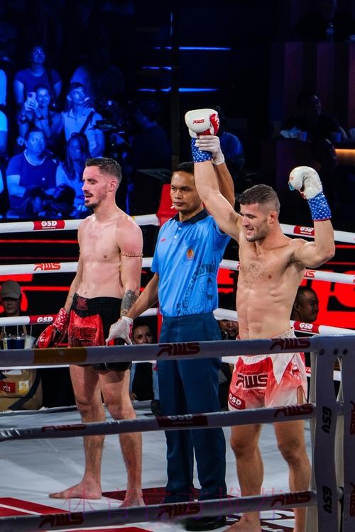 六台:阿隆索训练强度与安帅不同 注重高压反抢 六台:阿隆索训练强度与安帅不同 注重高压反抢